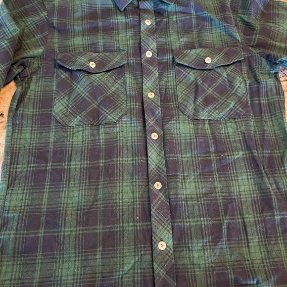 S NEW Design in Italy Flannel Shirt Mens Green Blue Plaid Pockets Long Sleeve - Picture 10 of 10